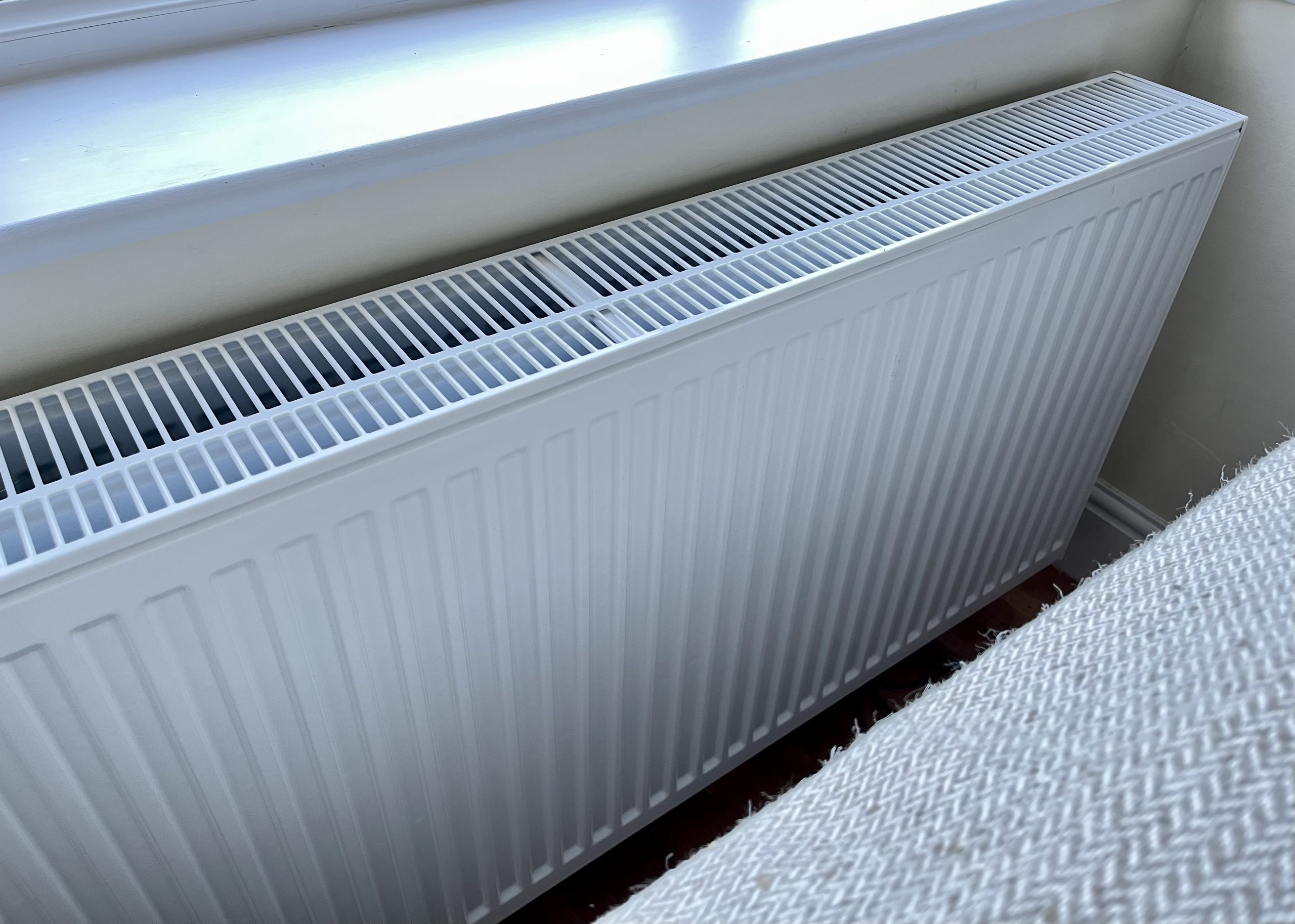 Upgraded K3 radiator sized for low-temperature heating in a 1930s UK semi.